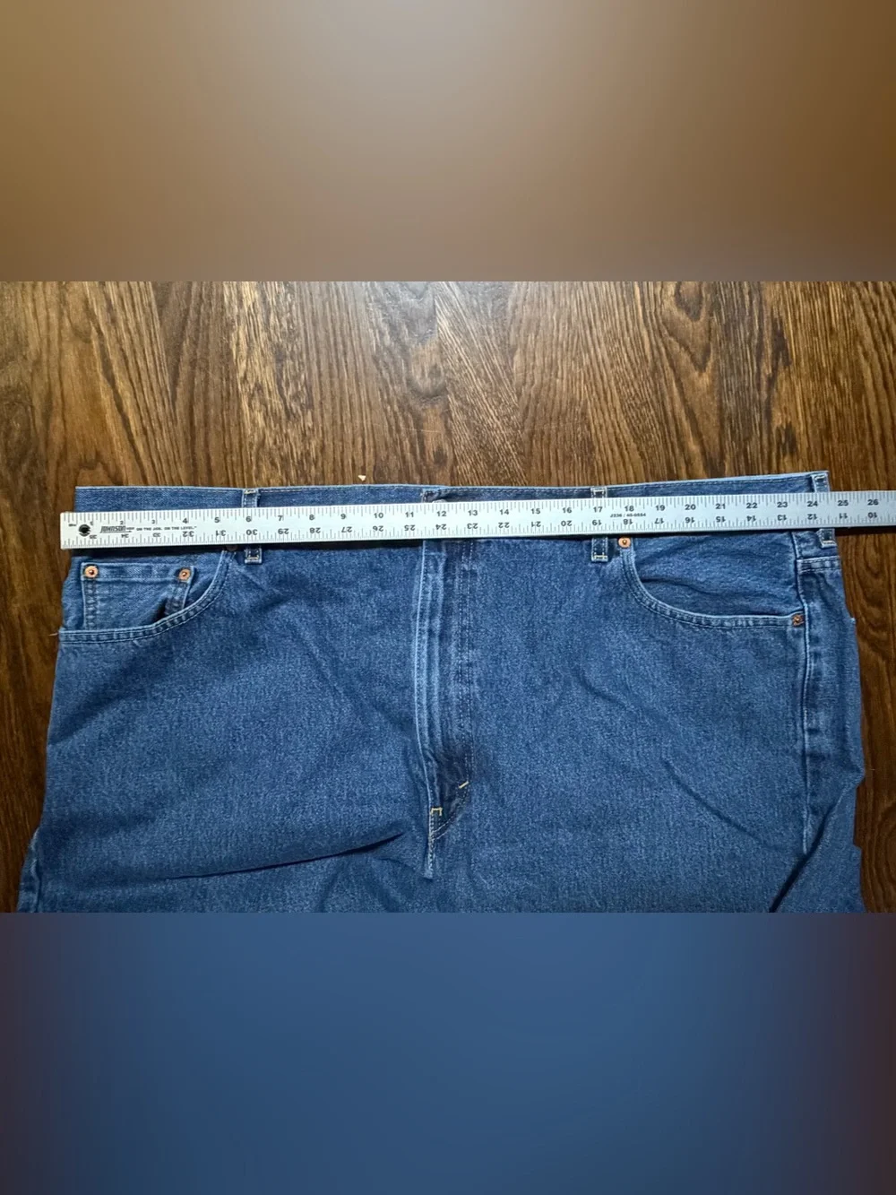Levi’s Men’s 550 Relaxed Fit Jeans – Medium Dark Wash Blue Denim Tag Size 50x32